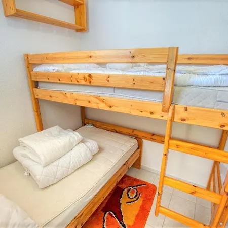 - Haus F, App 0f0604 Apartment *