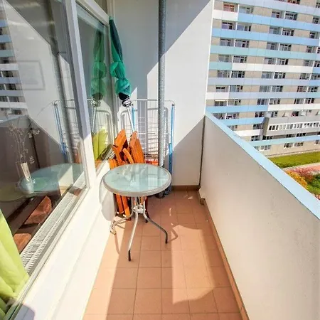 - Haus F, App 0f0604 Apartment