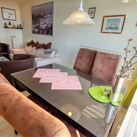 - Haus F, App 0f0604 Apartment