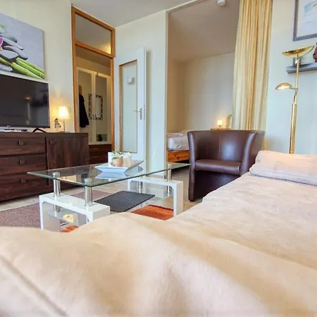 - Haus F, App 0f0604 Daire *